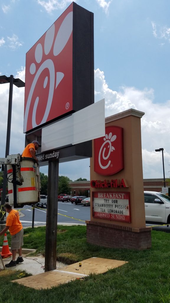 Breaking: Chick-fil-A agrees to same-size sign - Knox TN Today