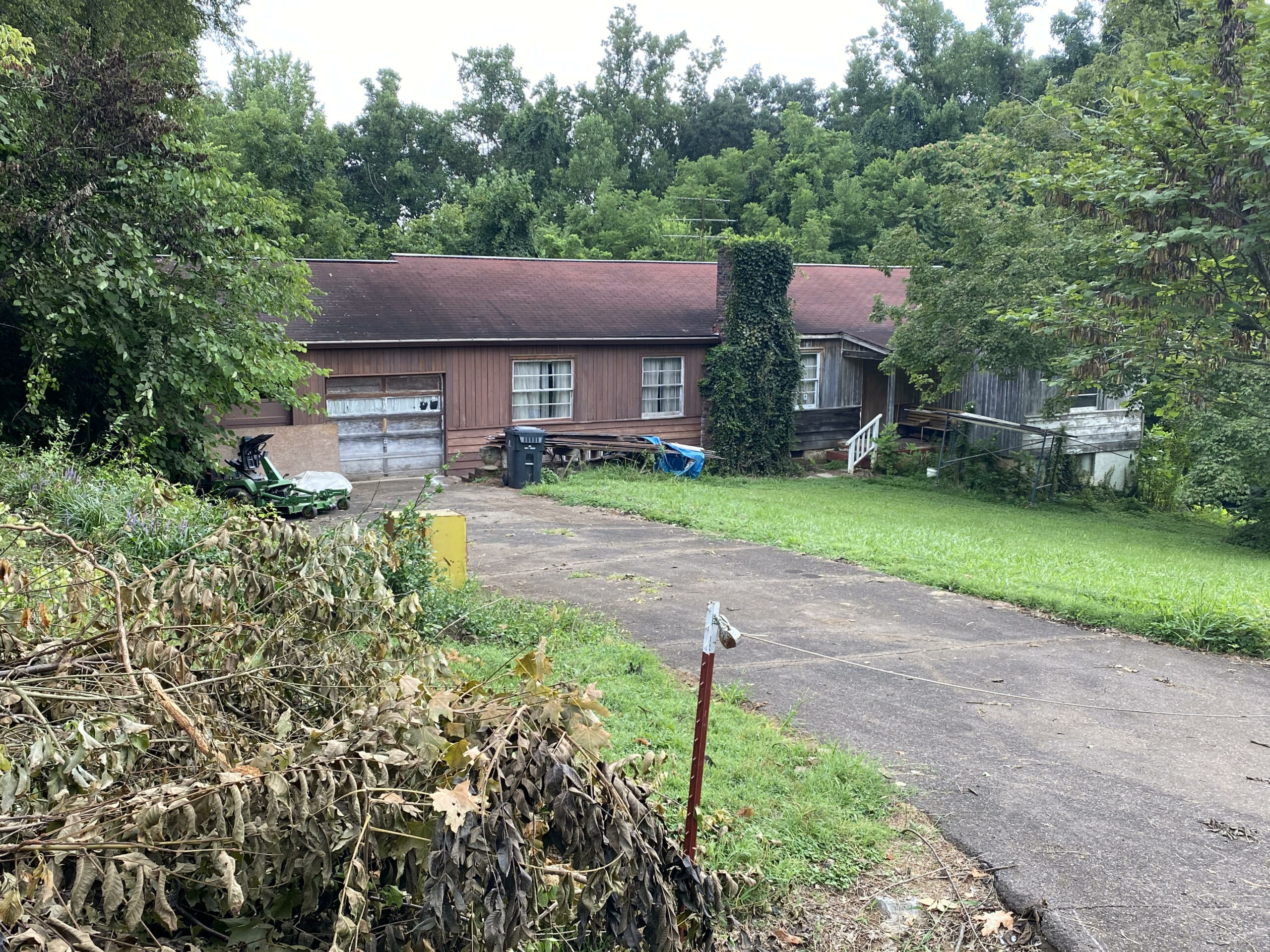 Wheels of justice may roll on East Sunset property