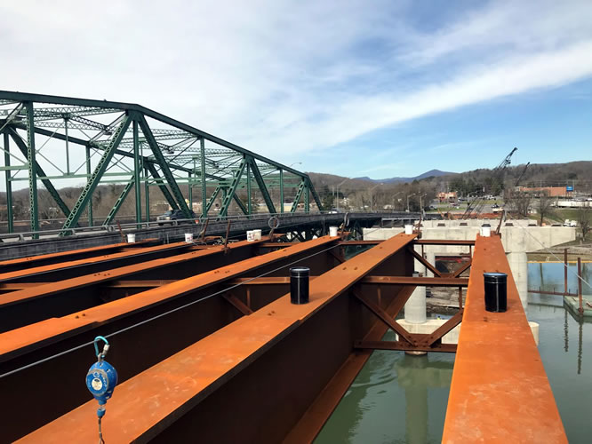 New Clinton bridge is open