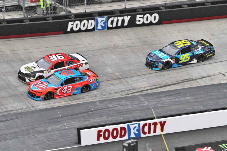 Glenn Jacobs, Josh Dobbs to start Food City 500