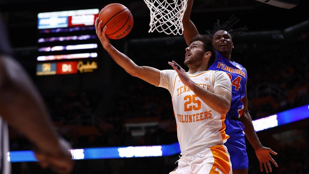 Strange Volunteers go from trance to terrific