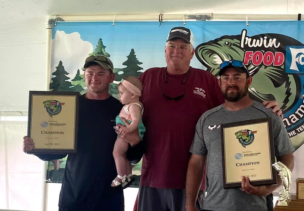 Food City gives back