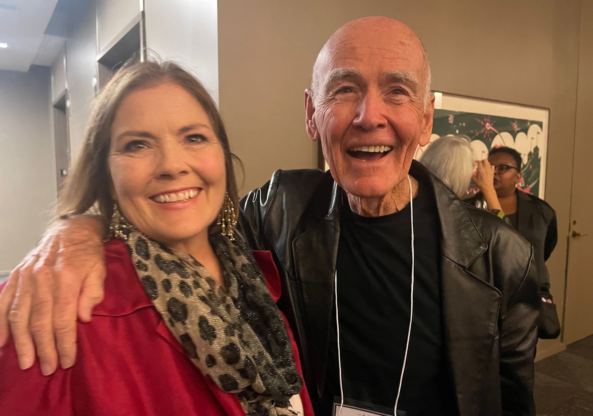 Mary Pom goes ‘fangirl’ at book fest
