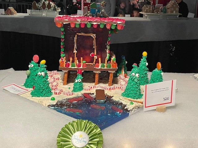 Lotts class wins gingergbread competition