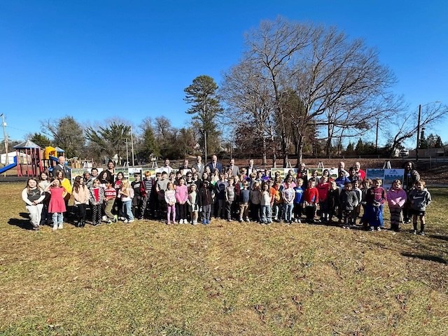 Fountain City ES receives $ for new playground