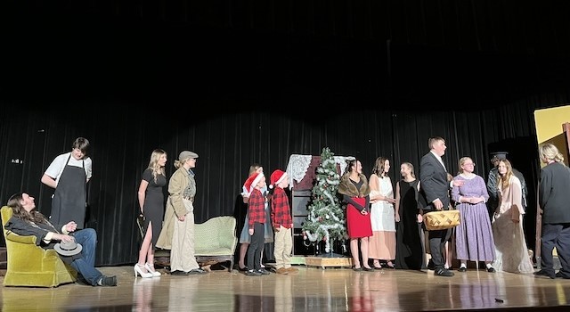 Gibbs High theater presents ‘It’s a Wonderful Life’