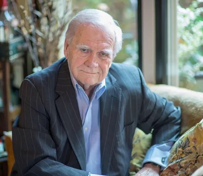 Bo Roberts pens second book: ‘Flaming Moderate’