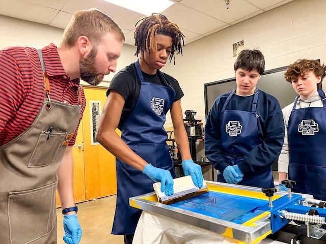 Farragut Middle on cutting edge