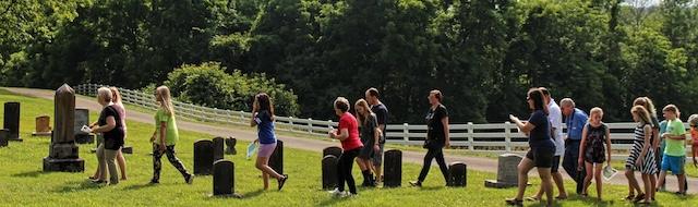Cemetery tour in Farragut open to community