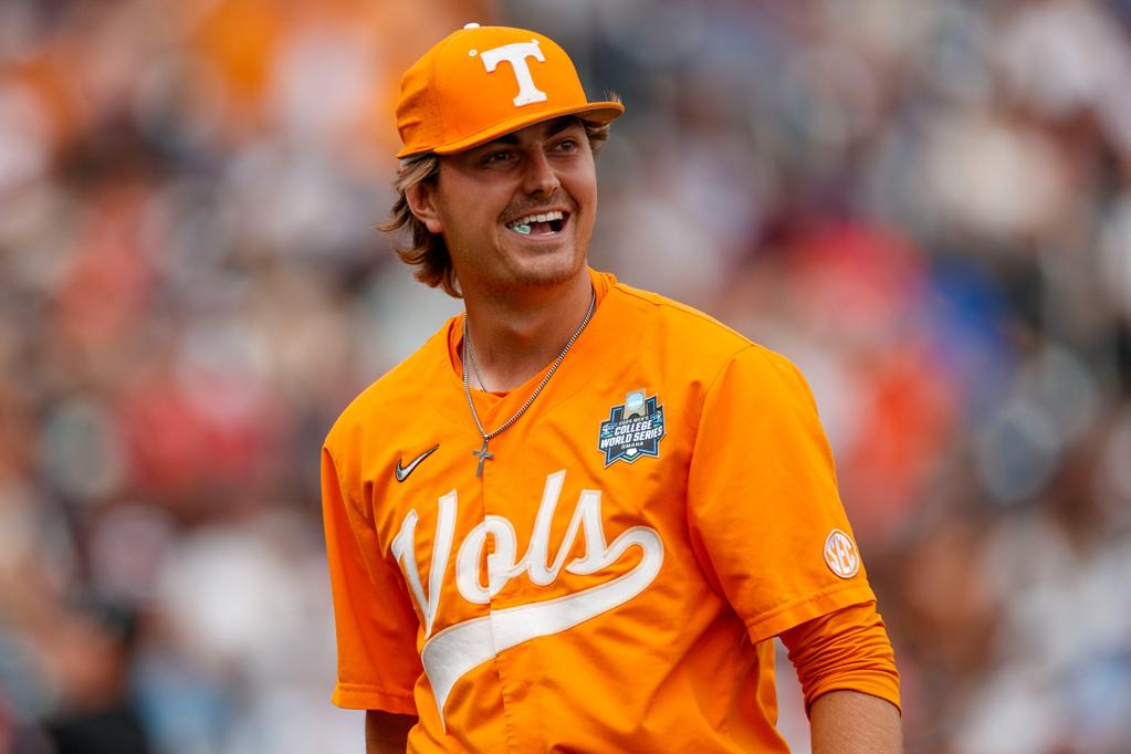 Vols knock off Seminoles, advance to finals