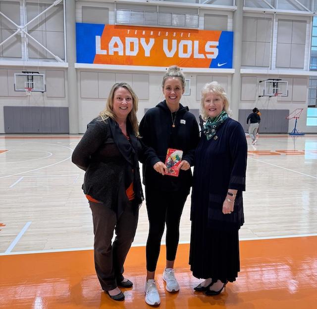 Lady Vols Coach Caldwell partners with Girl Scouts