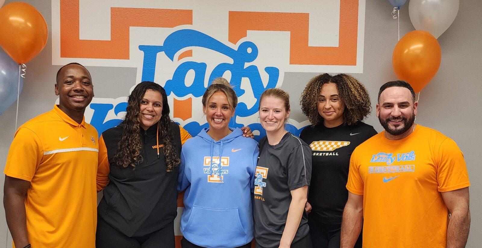 Fans flock to see Lady Vols coaching staff