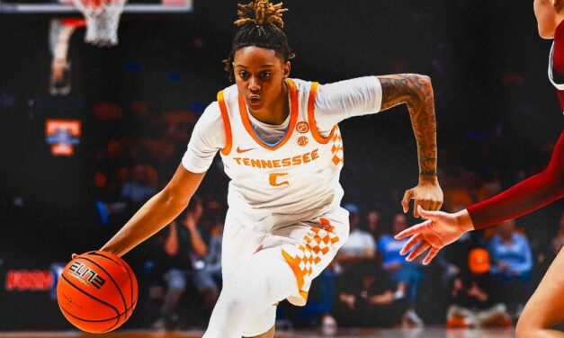Lady Vols fans welcome back new mama Kim Caldwell