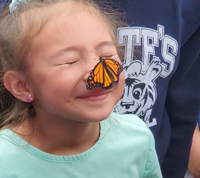 Tate’s welcomes families to hayride and open house