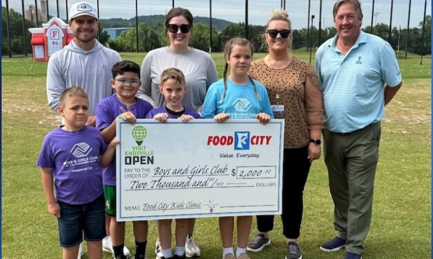 B&G Club gets $2,000 from Food City Kids Golf Clinic