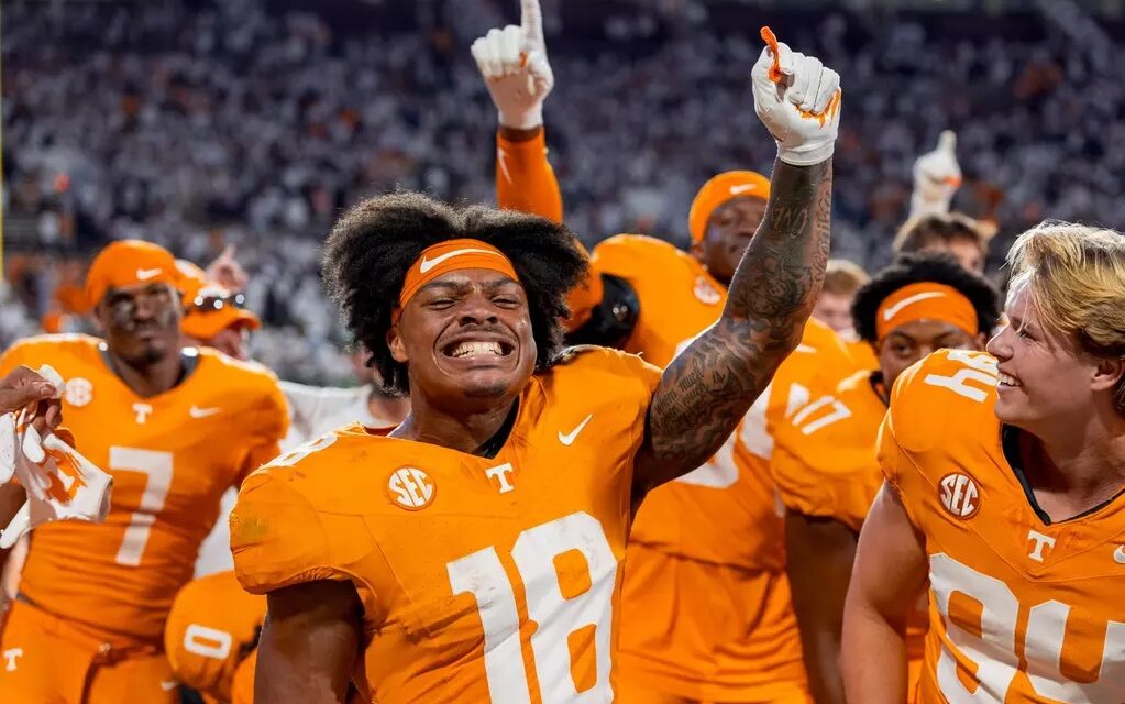 Tennessee loses in style points, wins where it counts