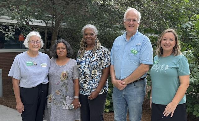 Knox Master Gardeners honored with international awards