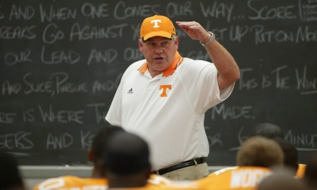 Phillip Fulmer selected as recipient of Paul “Bear” Bryant Lifetime Achievement Award