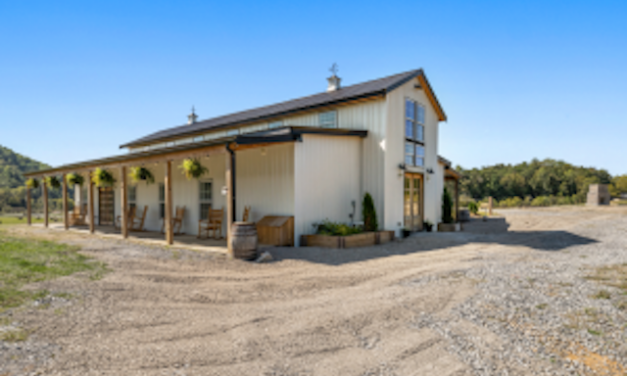 Friendsgiving dinner at Lavender Hills