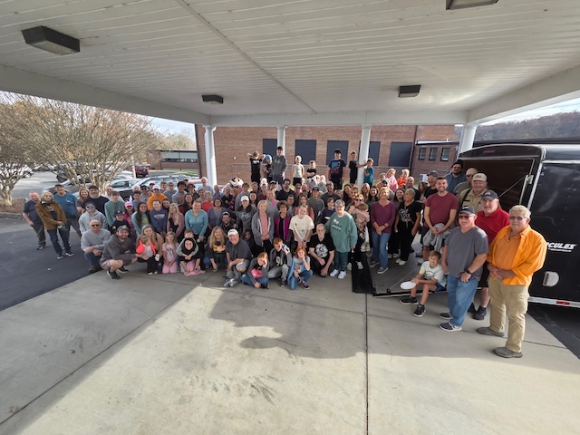 Smithwood Baptist loads over 6,800 Christmas Child boxes