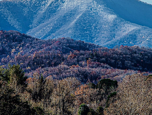 Capturing an autumn snowfall on Mt. Pisgah – Badger style
