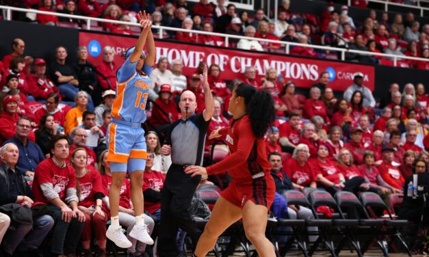 Lady Vols fly back from West Coast with win