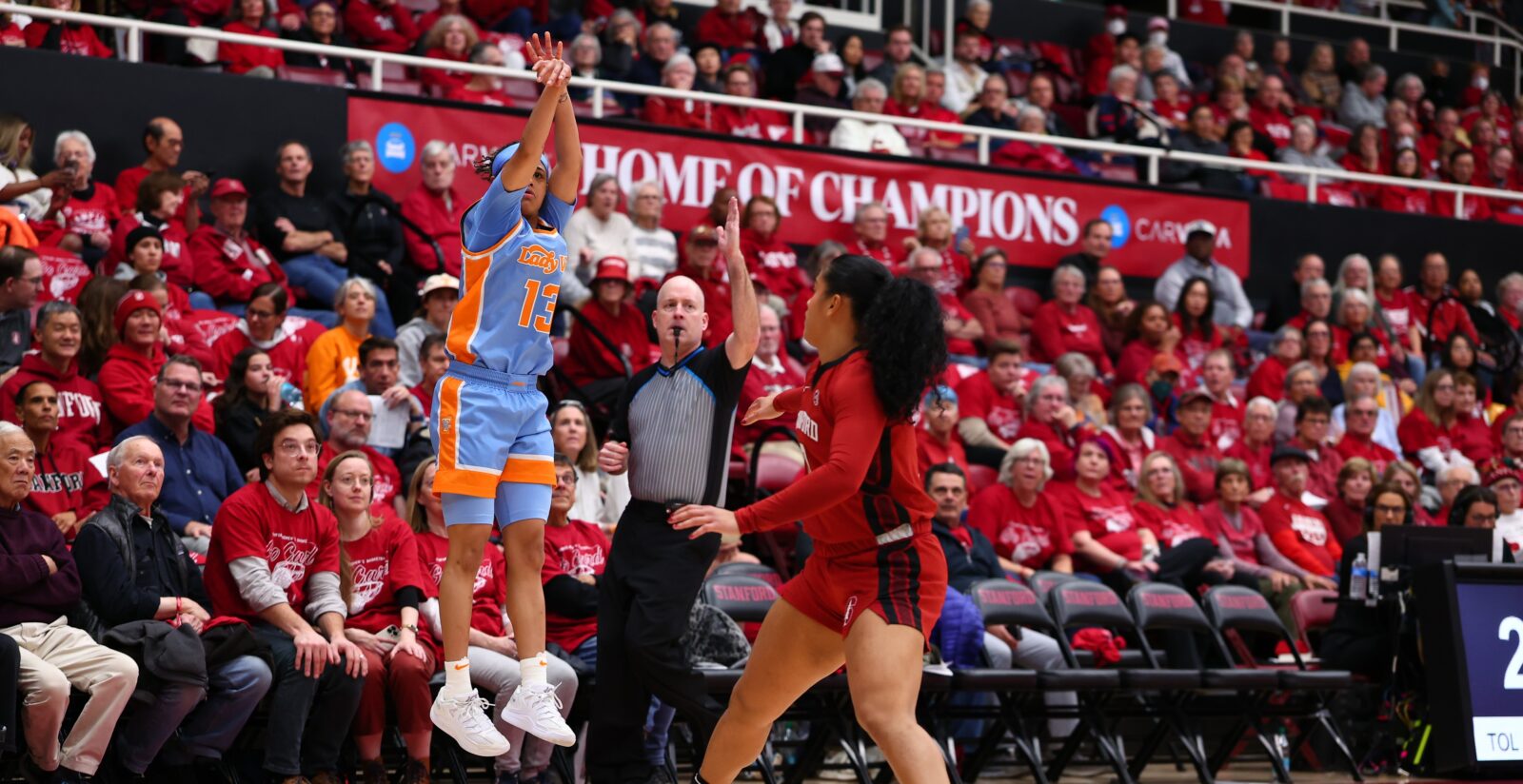 Lady Vols fly back from West Coast with win - Knox TN Today