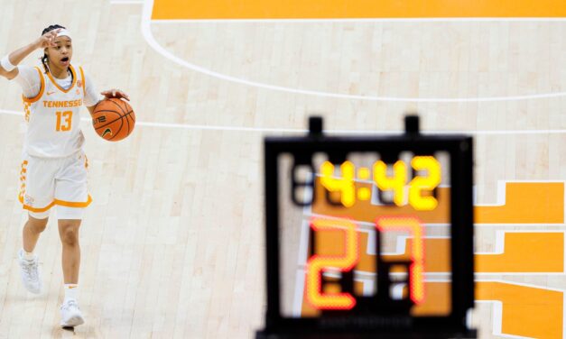 Lady Vols seek ranked win in New York