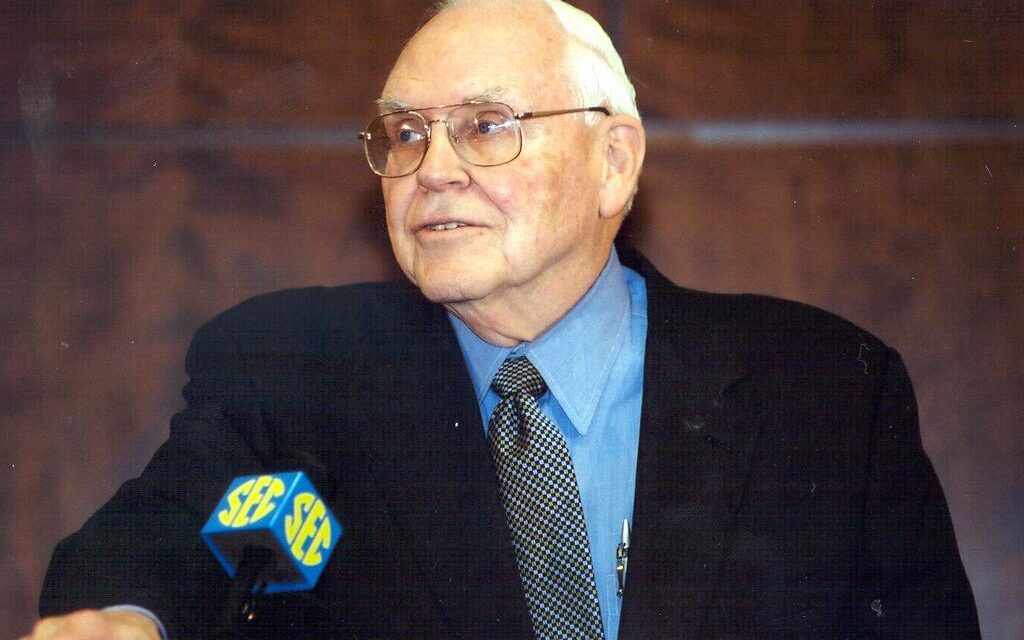 Roy Kramer, college sports great, is gone at 96