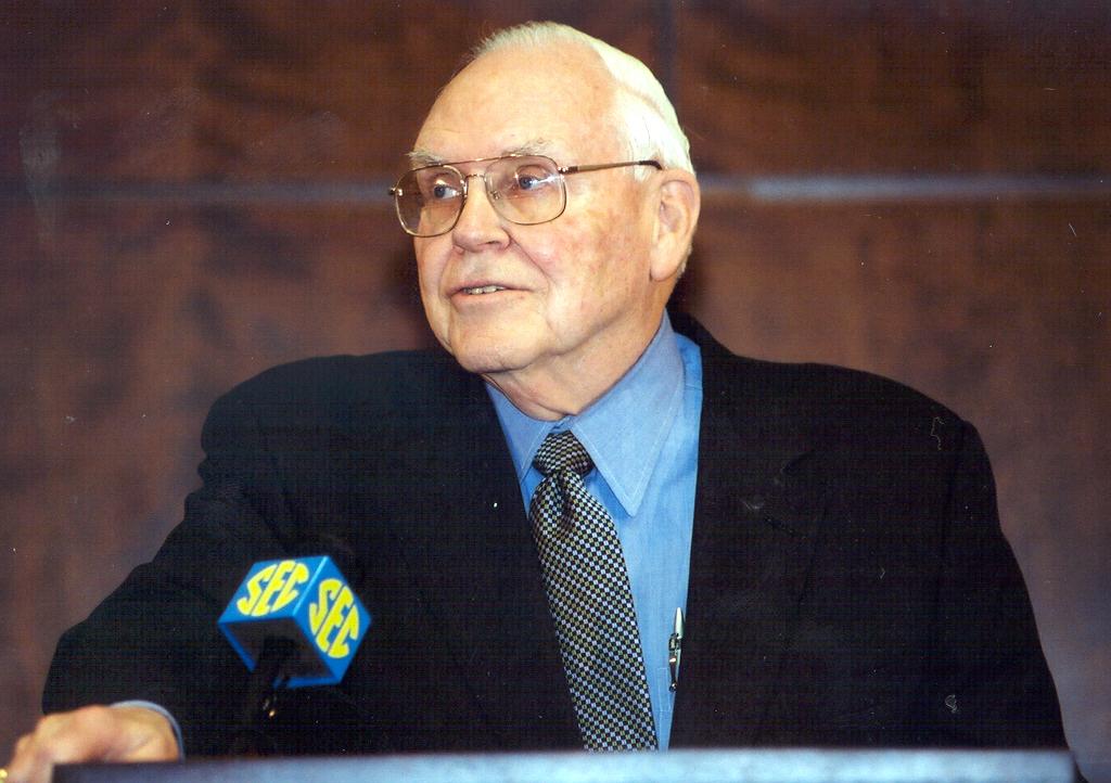 Roy Kramer, college sports great, is gone at 96