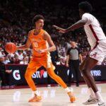 Vols tough in clutch, top Tide 79-73