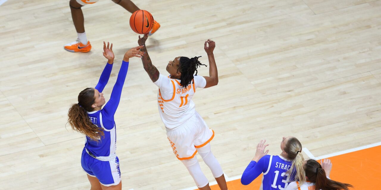 Lady Vols turn away Kentucky