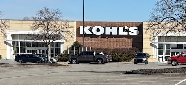 East Knox Kohl’s building sells for $7.2M (Kohl’s stays there)