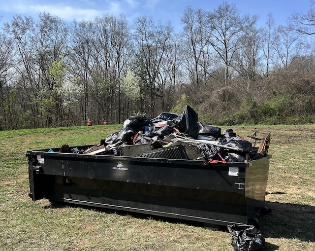 Keep Knoxville Beautiful cleans Longview Cemetery