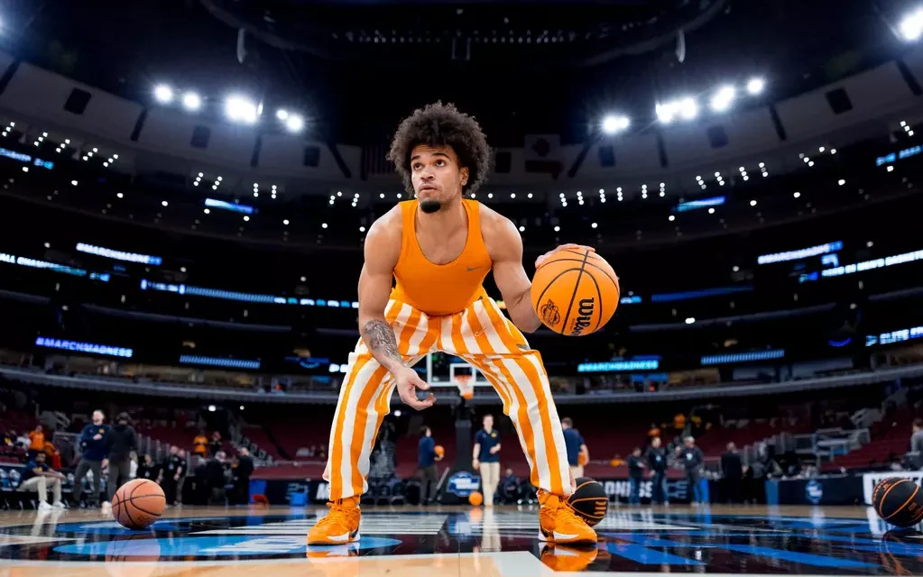 Stunning: Michigan overpowers Tennessee, 95-62