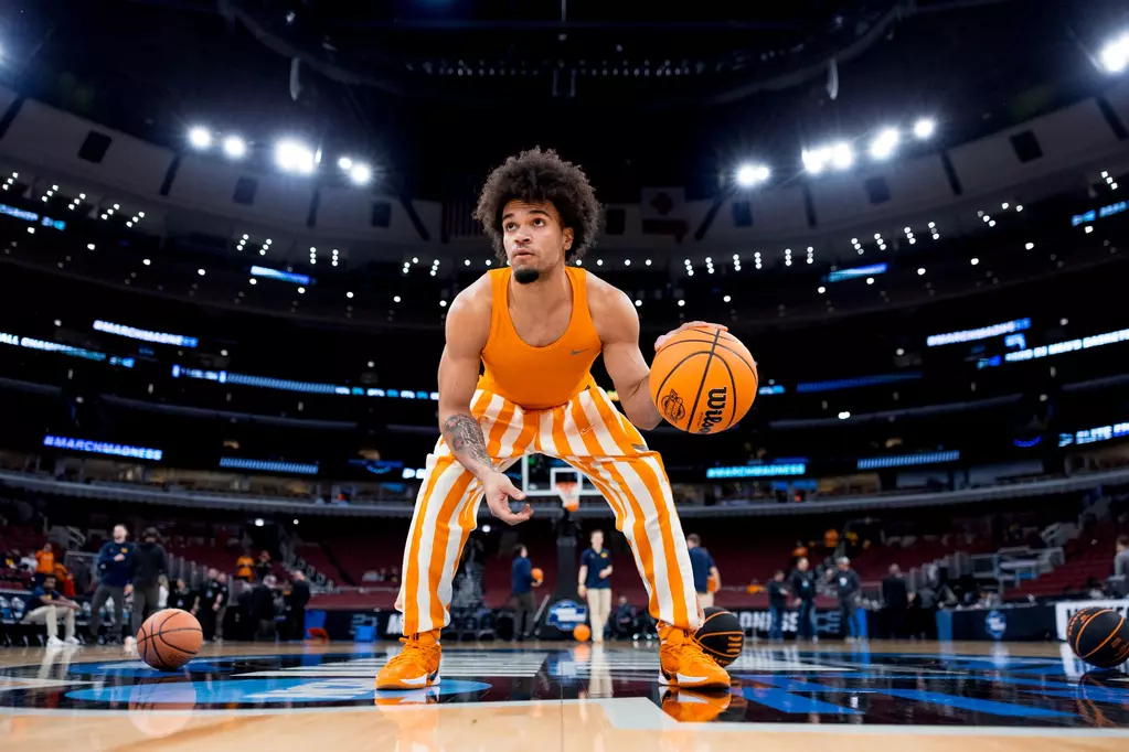 Stunning: Michigan overpowers Tennessee, 95-62