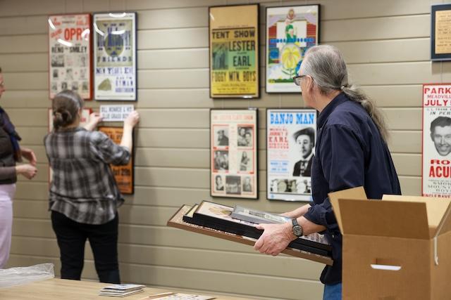 PSCC promotes Cardboard History of Blue Ridge Music