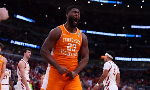 Vols stun Iowa State, reach Elite Eight