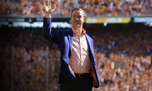 Peyton Manning: Old tips for young quarterbacks