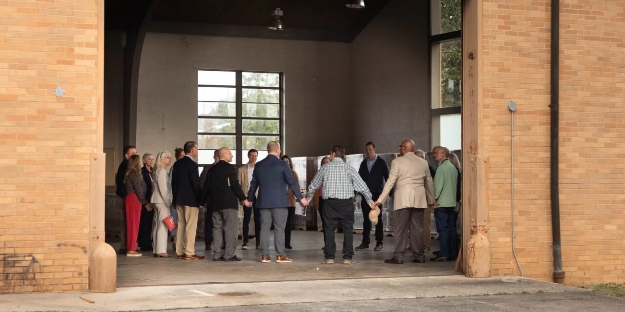 FMC + Austin Sanders + John Mannone + Bill Thomas at TIS ++