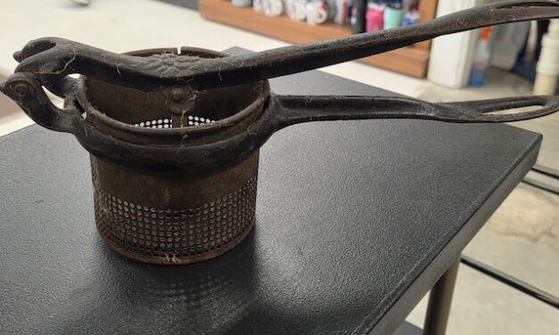 Secondhand Sisters find another object for Treasure & Tales