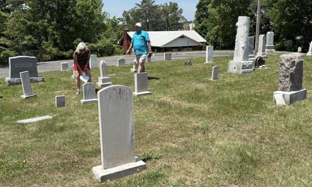 Mordecai Lewis: He helped to establish Sevierville