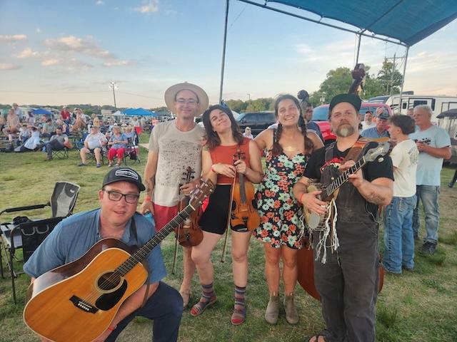 Knoxville musicians win big at 54th Annual Mount Airy Fiddlers Convention