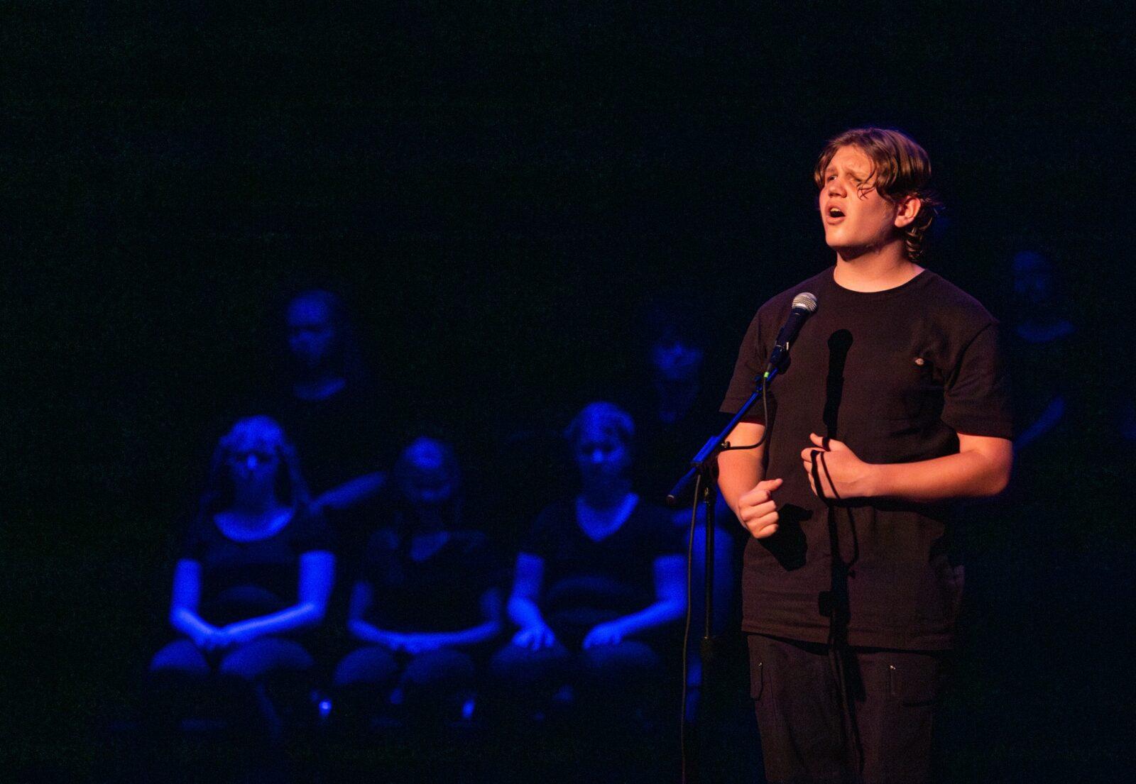 Bijou Broadway Revue + In memoriam ++