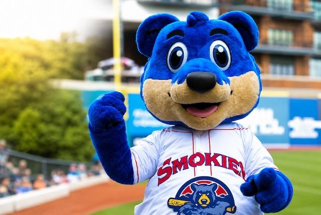 Smokies mascot, players to visit Zoo Knoxville for special family event