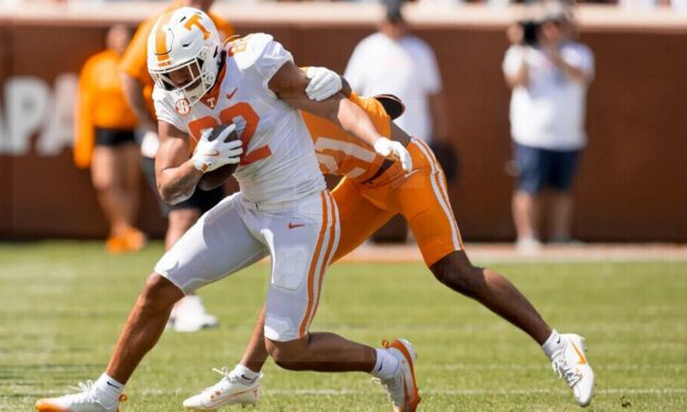 Tennessee found a tight end on the phone
