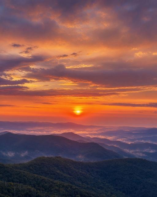 From shelf cloud to sunset: A Craggy Gardens experience 