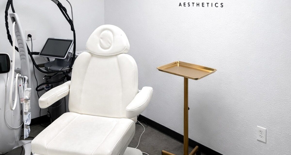 New Business Spotlight: Sarah Hitchcox Aesthetics opens new Farragut location