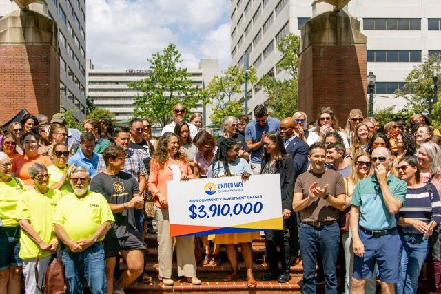 Cheers for United Way: Volunteers, staff, donors ++