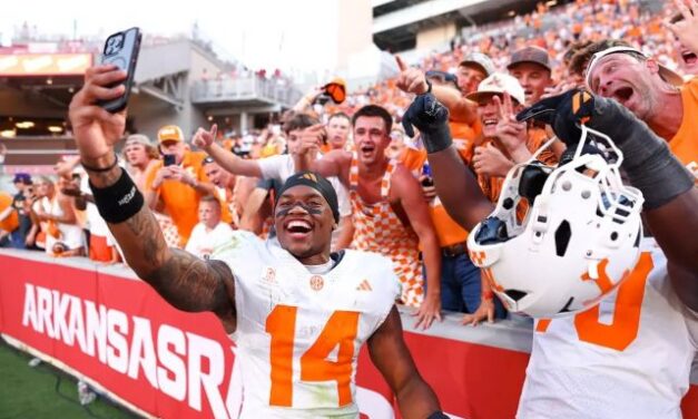 Vols nip Razorbacks on Bishop’s big finish